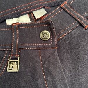 Romfh Equestrian women's riding breeches with contrast stitching